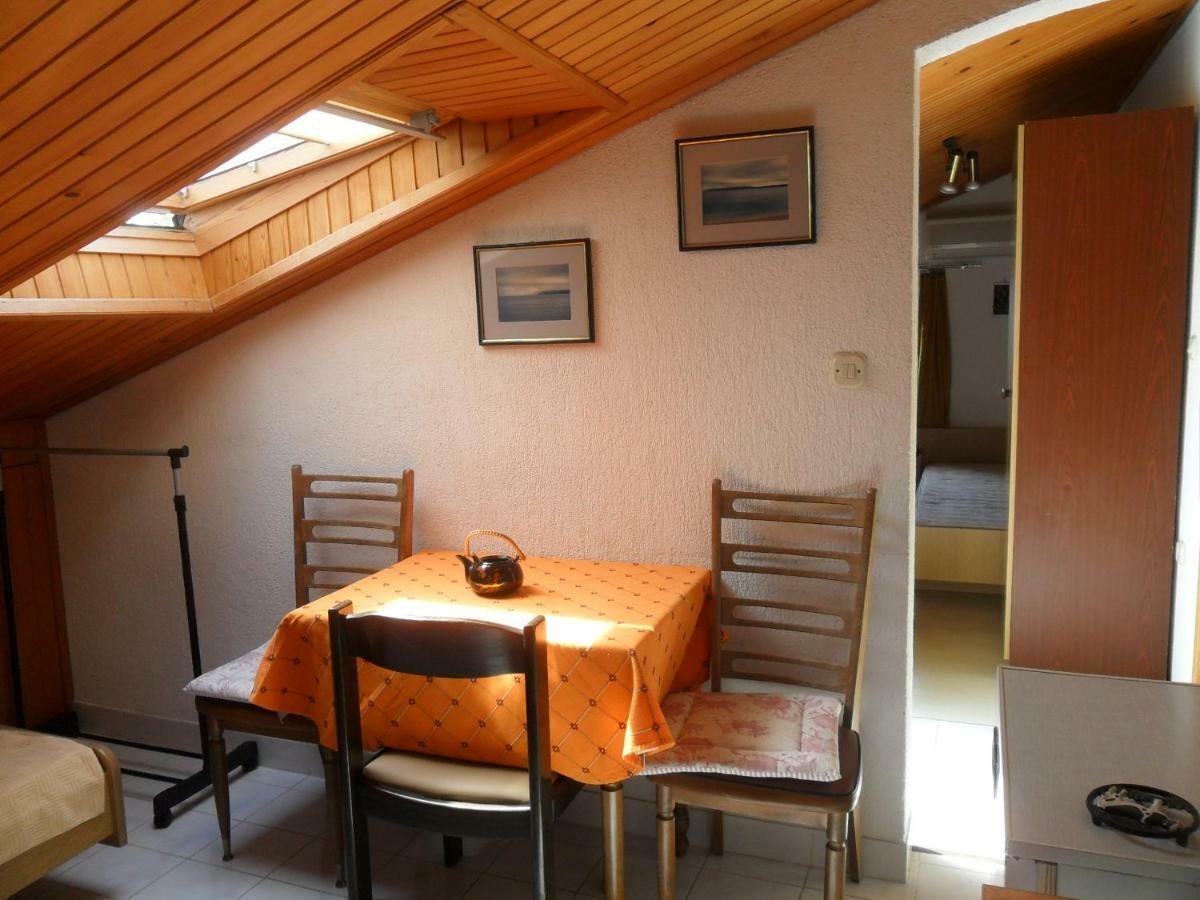 Apartments Simpa Njivice Luaran gambar